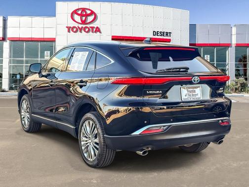 2022 Toyota Venza XLE
