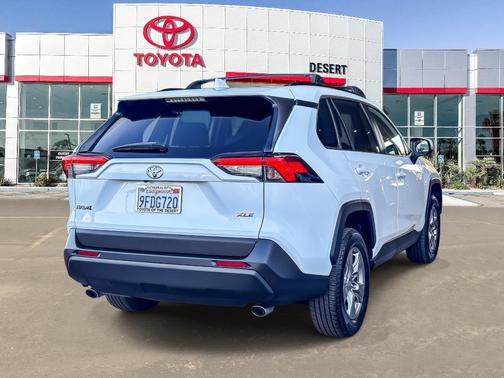 2023 Toyota RAV4 XLE