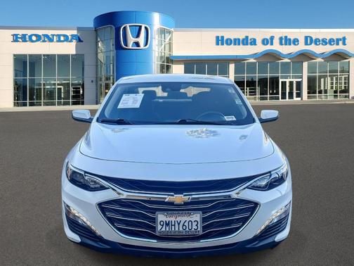 Summit White 2024 Chevrolet Malibu LT