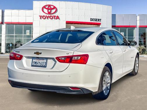 Summit White 2024 Chevrolet Malibu LT
