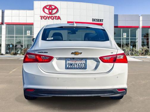 Summit White 2024 Chevrolet Malibu LT