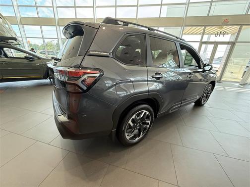 2025 Subaru Forester Hybrid Premium