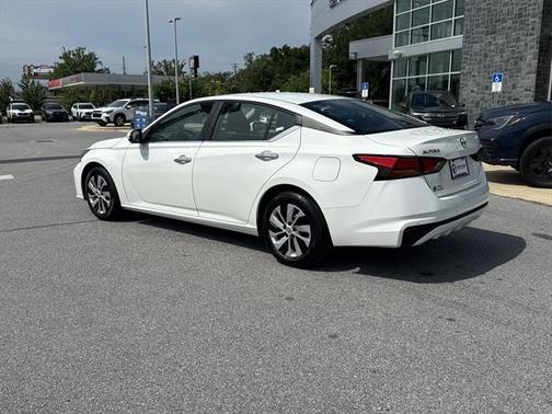 2023 Nissan Altima S FWD