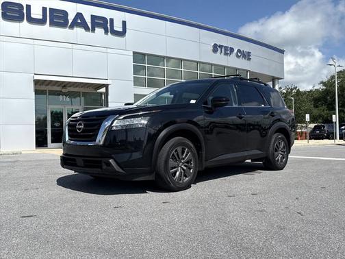 2022 Nissan Pathfinder SV 2WD