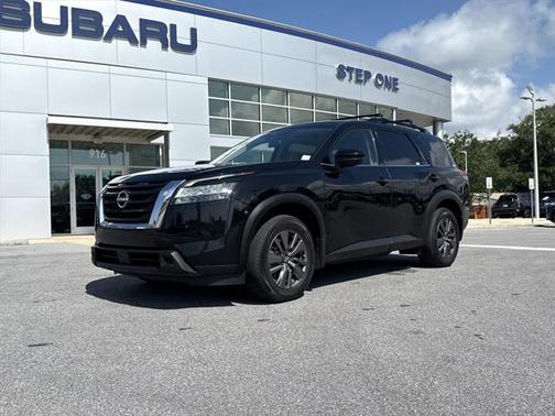 2022 Nissan Pathfinder SV 2WD