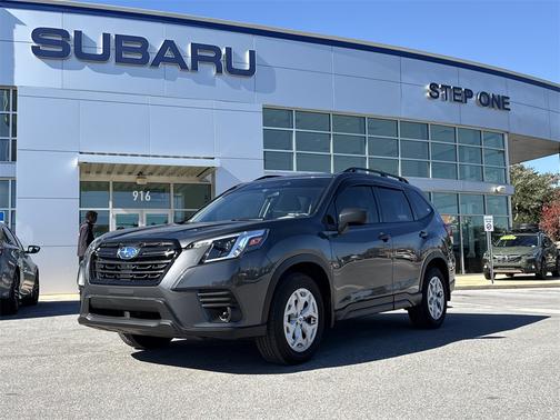 2023 Subaru Forester Base