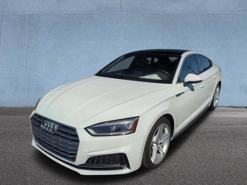 Photo 2 of 29 of 2019 Audi A5 2.0T Premium