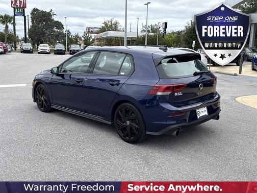 2023 Volkswagen Golf GTI 2.0T SE DSG