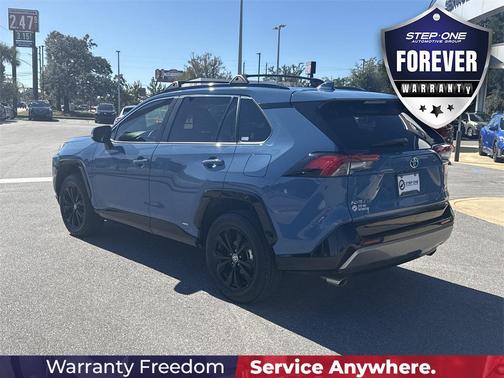 2024 Toyota RAV4 Hybrid SE