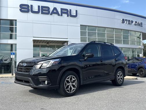 2023 Subaru Forester Premium