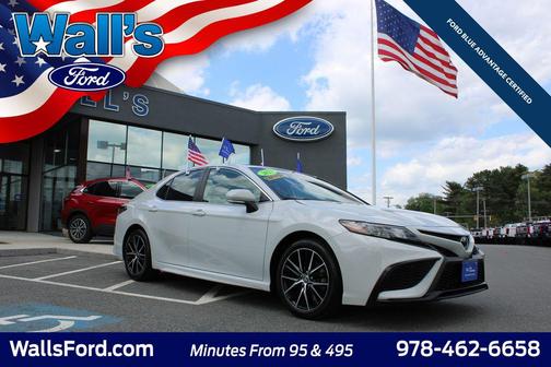 Ice Edge 2023 Toyota Camry SE