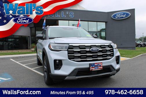 Space White Metallic 2026 Ford Explorer Active