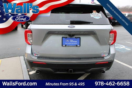 Iconic Silver Metallic 2022 Ford Explorer XLT