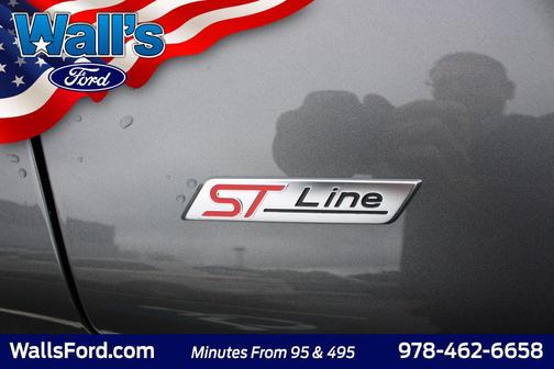 Carbonized Gray Metallic 2026 Ford Explorer ST-Line
