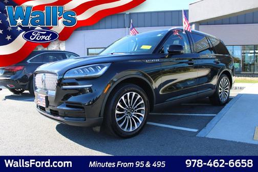 Infinite Black Metallic Clearcoat 2024 Lincoln Aviator Reserve AWD