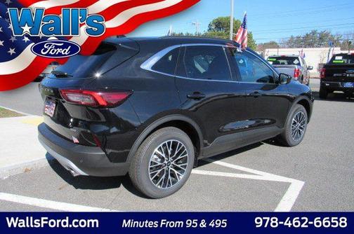 Agate Black Metallic 2025 Ford Escape PHEV SE