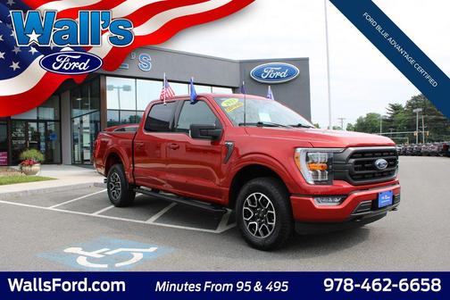 Hot Pepper Red Metallic Tinted Clearcoat 2023 Ford F-150 XLT