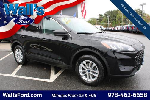 Agate Black Metallic 2022 Ford Escape SE