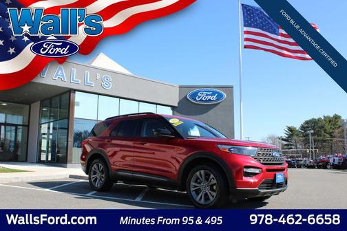 Rapid Red Metallic Tinted Clearcoat 2023 Ford Explorer XLT
