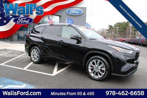 Midnight Black Metallic 2024 Toyota Highlander Limited
