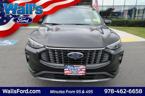 Agate Black Metallic 2024 Ford Escape PHEV SE