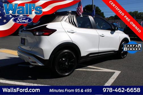 2022 Nissan Kicks SR