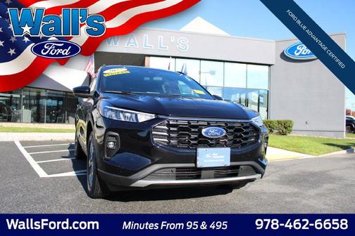 Agate Black Metallic 2025 Ford Escape ST-Line Select