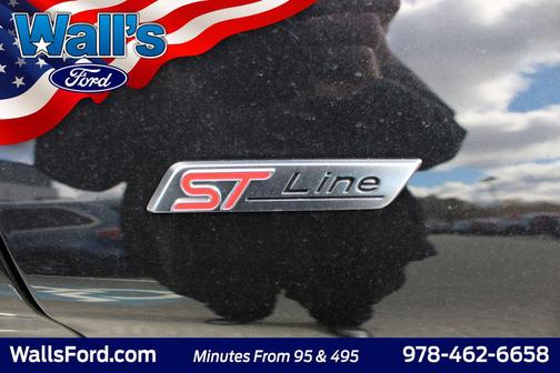 Agate Black Metallic 2026 Ford Explorer ST-Line