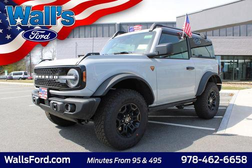 Avalanche Gray 2026 Ford Bronco Badlands