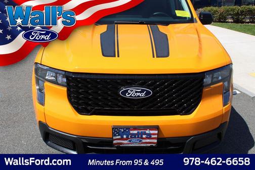 Orange Fury Metallic Tri-Coat 2026 Ford Maverick XLT