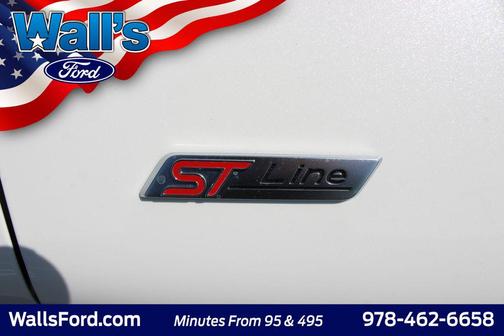 Star White Metallic Tri-Coat 2026 Ford Explorer ST-Line