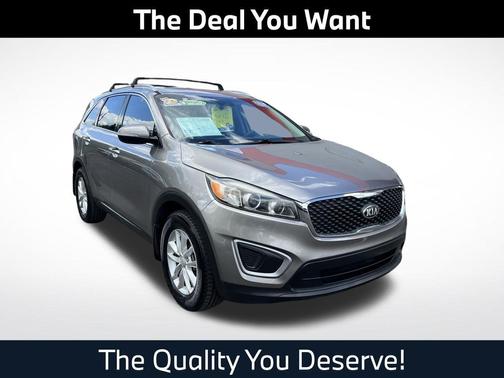 Titanium Silver 2016 Kia Sorento LX