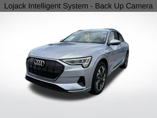 2022 Audi e-tron Premium