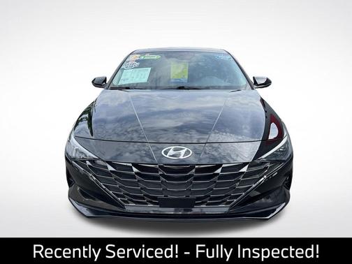 Phantom Black 2022 Hyundai ELANTRA Limited