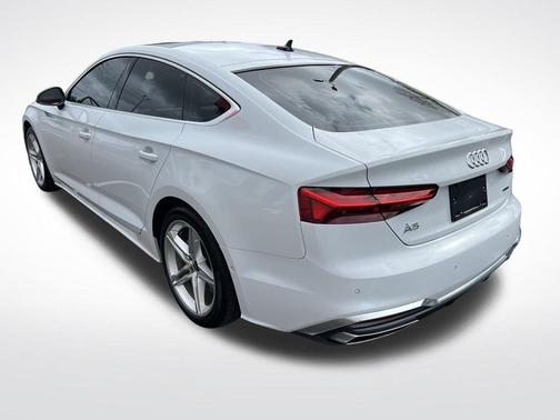 Glacier White Metallic 2022 Audi A5 Sportback 45 S Line Prestige