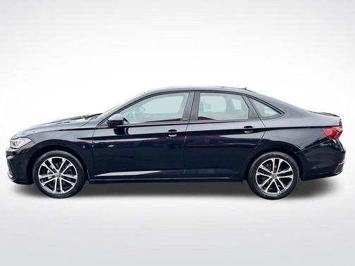 Deep Black Pearl 2025 Volkswagen Jetta 1.5T Sport