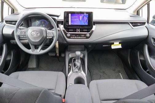Ice 2026 Toyota Corolla LE