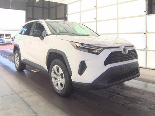 Ice 2024 Toyota RAV4 LE