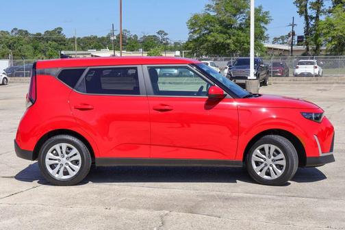 Inferno Red 2024 Kia Soul LX