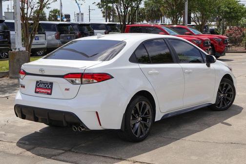 White 2024 Toyota Corolla SE