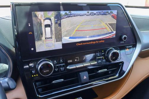 Wind Chill Pearl 2024 Toyota Highlander Platinum