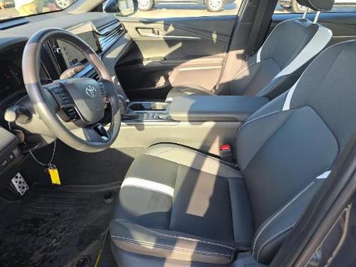UNDERGROUND 2025 Toyota Camry SE