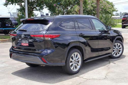 Midnight Black Metallic 2023 Toyota Highlander Limited