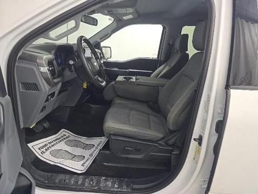White 2024 Ford F-150 XLT