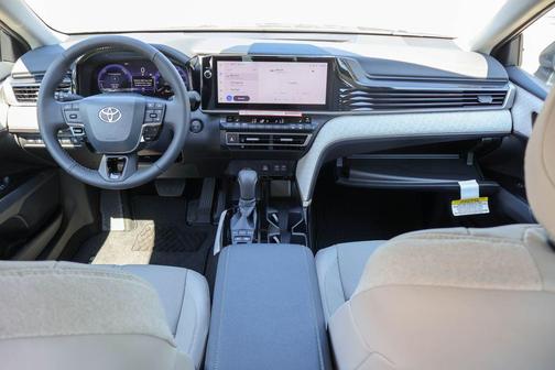 Metal 2026 Toyota Camry XLE