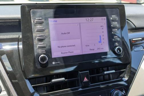 Ice 2023 Toyota Camry LE