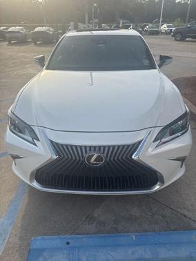 Eminent White Pearl 2021 Lexus ES 350 Luxury
