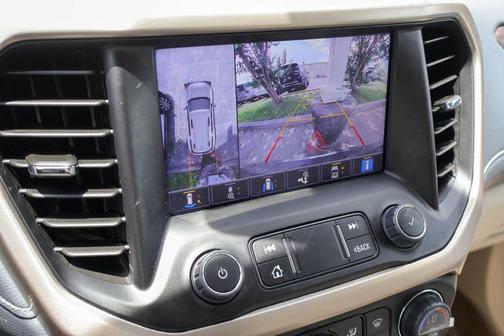 Sterling 2023 GMC Acadia Denali