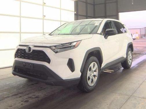 Ice 2024 Toyota RAV4 LE