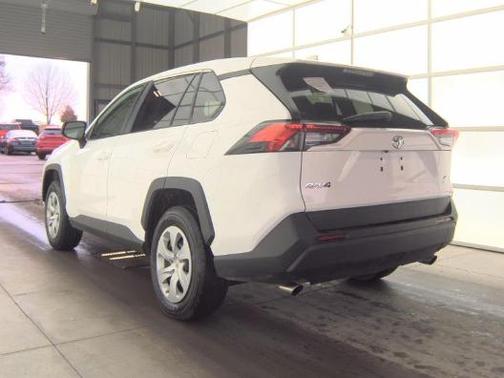 Ice 2024 Toyota RAV4 LE